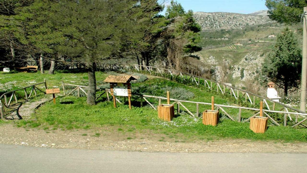 B&B Il Melograno Tortorella Экстерьер фото
