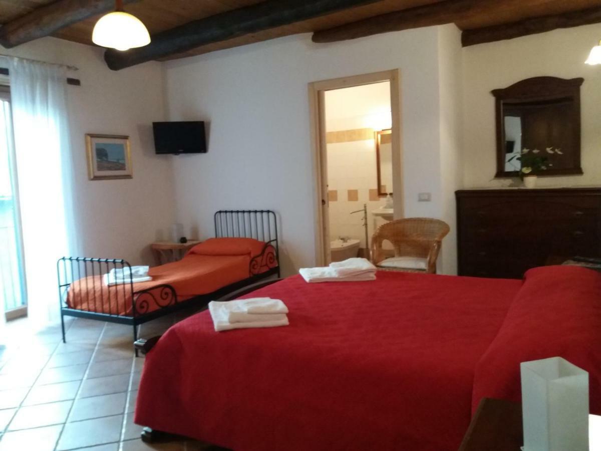 B&B Il Melograno Tortorella Экстерьер фото